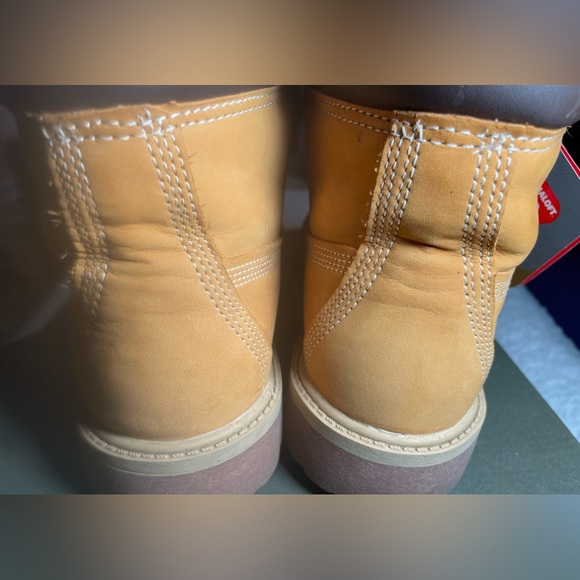 ***Used*** Boys Size 6 Timberland Boots - Picture 11 of 14